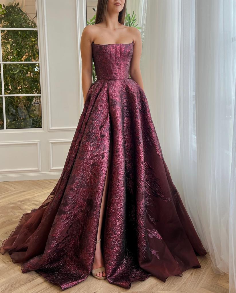 Purple A-Line dress with brocade fabric and no sleeves