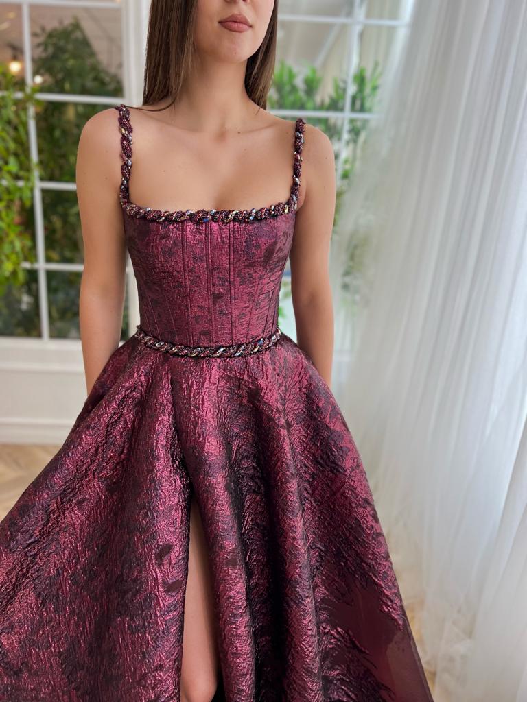 Purple A-Line dress with brocade fabric, spaghetti straps and embroidery
