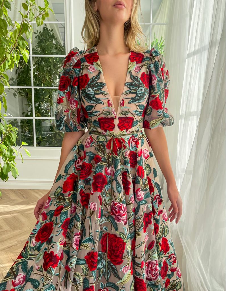 Colorful rose A-Line dress with v-neck, floral and short sleeves