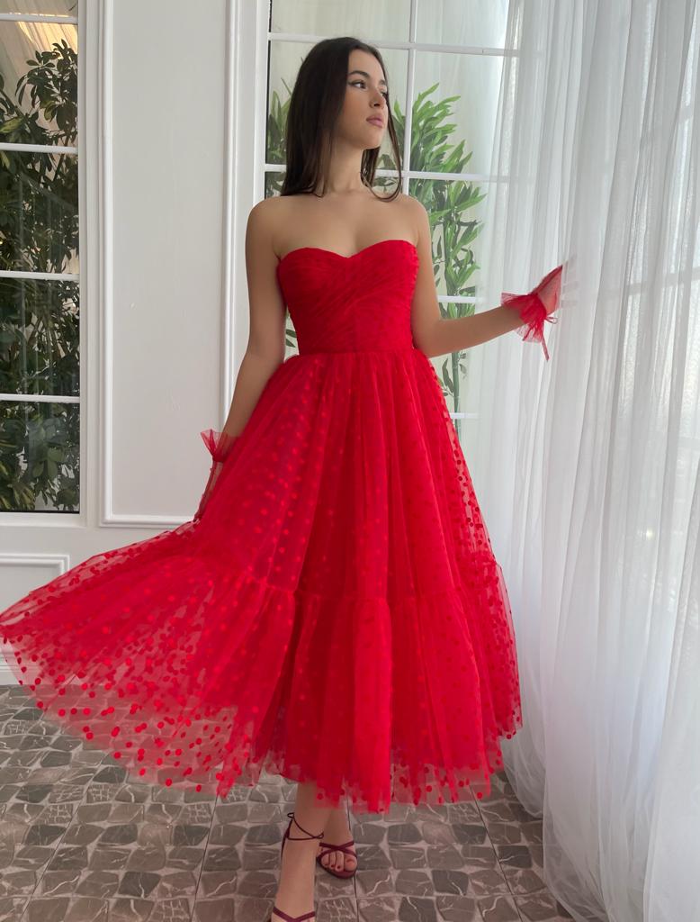 Red dotted midi dress with no sleeves and gloves