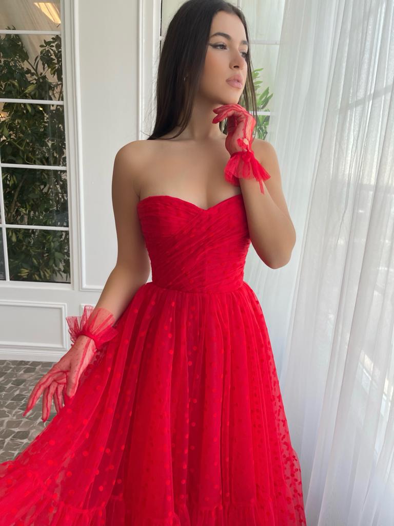 Red dotted midi dress with no sleeves and gloves
