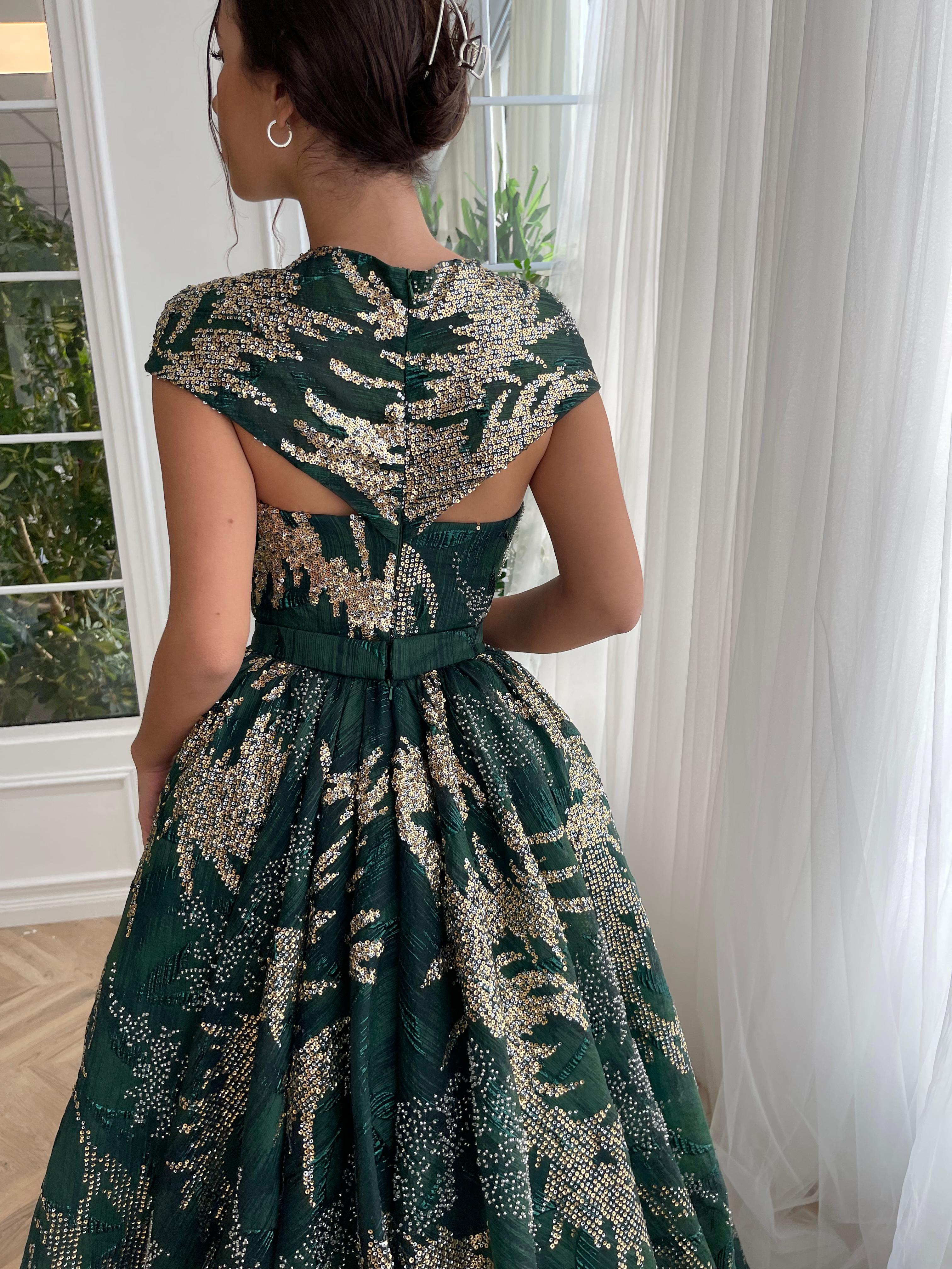 pine green formal dress Stunning Mermaid Spaghetti Straps Dark Green Long Prom Dress with Appliques