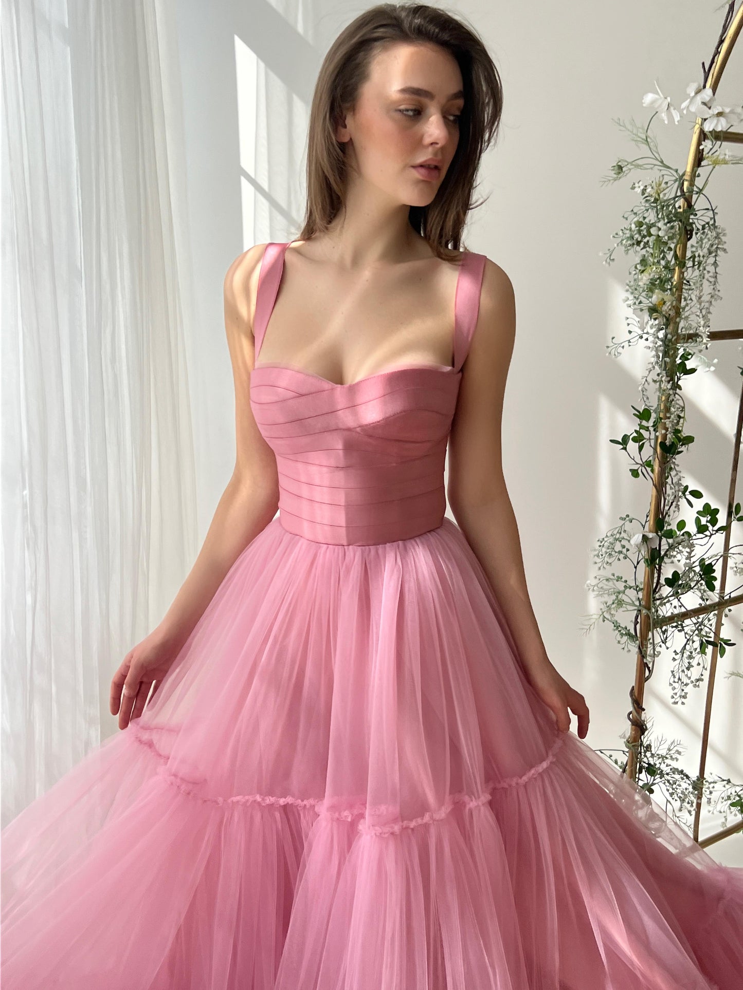 Pink A-Line dress with spaghetti straps and tulle skirt