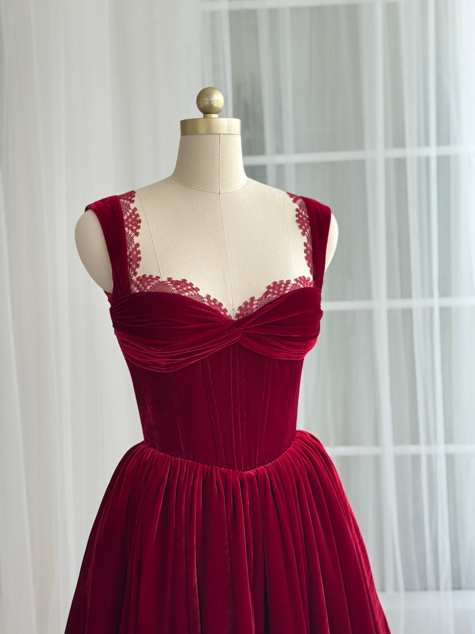 Red midi dress with straps and embroidered lace