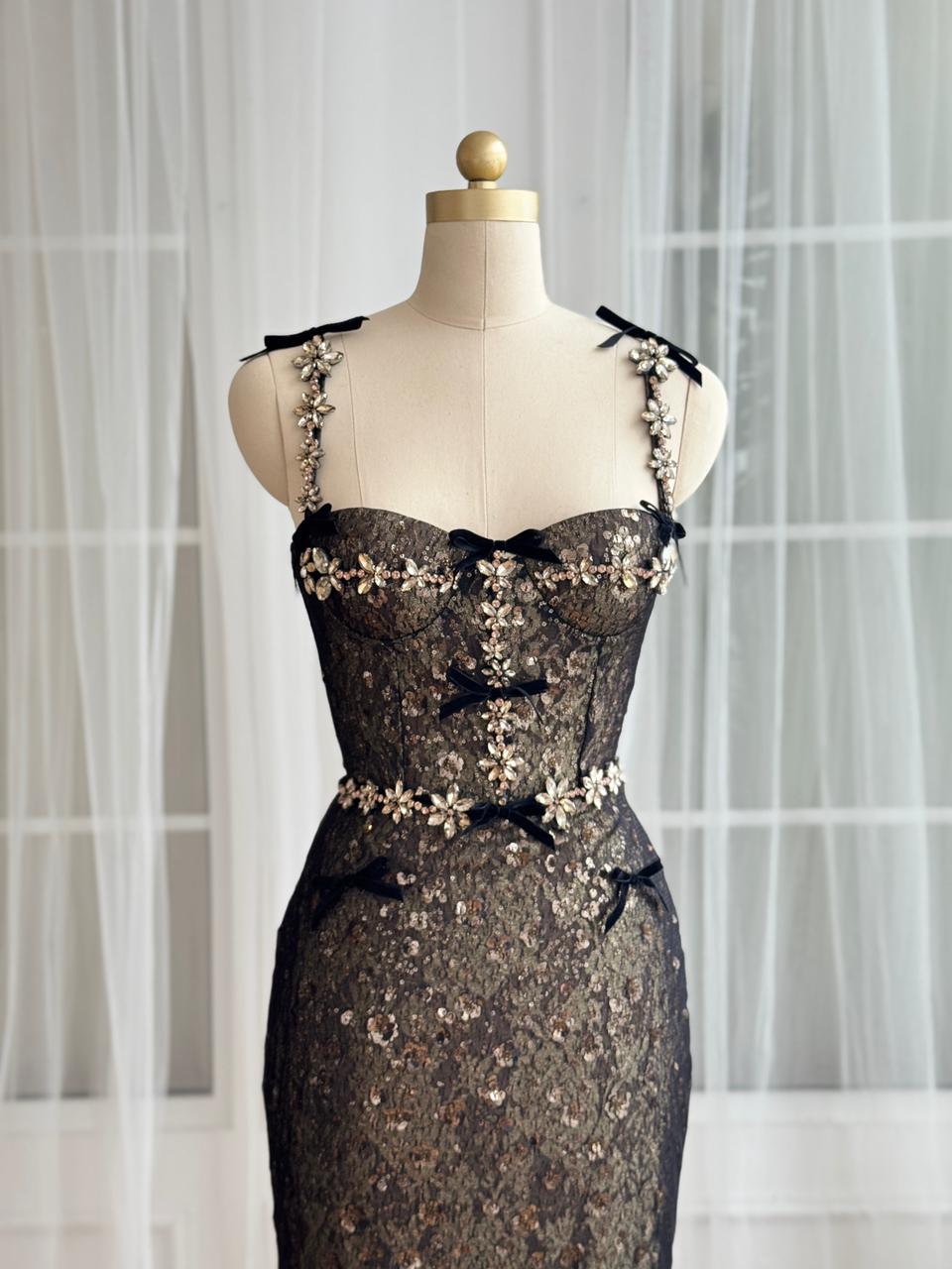 Black mermaid dress with embroidery, bows and spaghetti straps