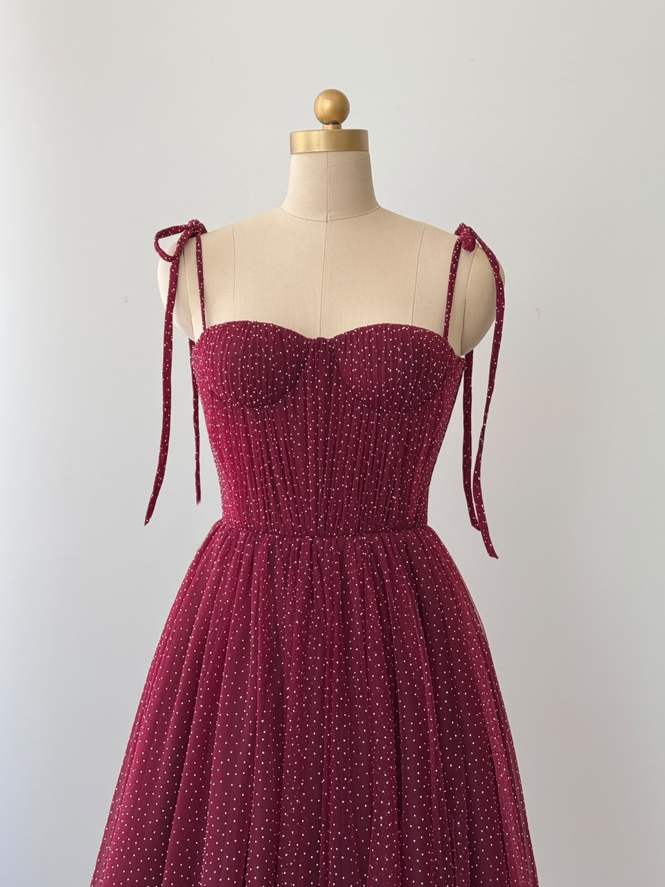 Burgundy midi dress with sparkles and spaghetti straps
