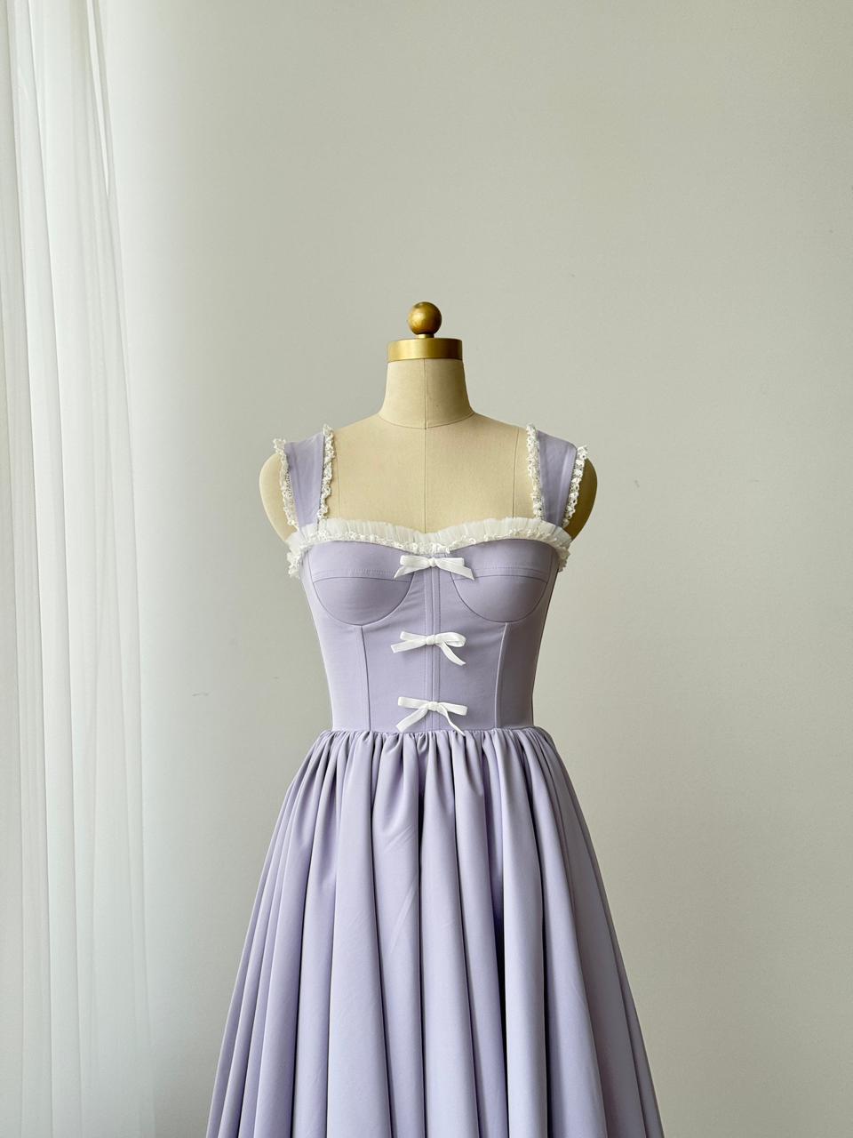 Light purple midi dress with straps, embroidered bows and lace