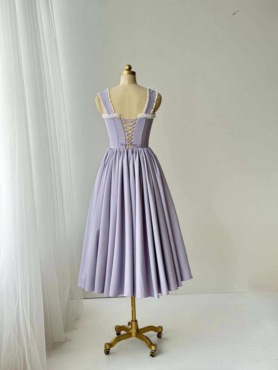 Light purple midi dress with straps, embroidered bows and lace