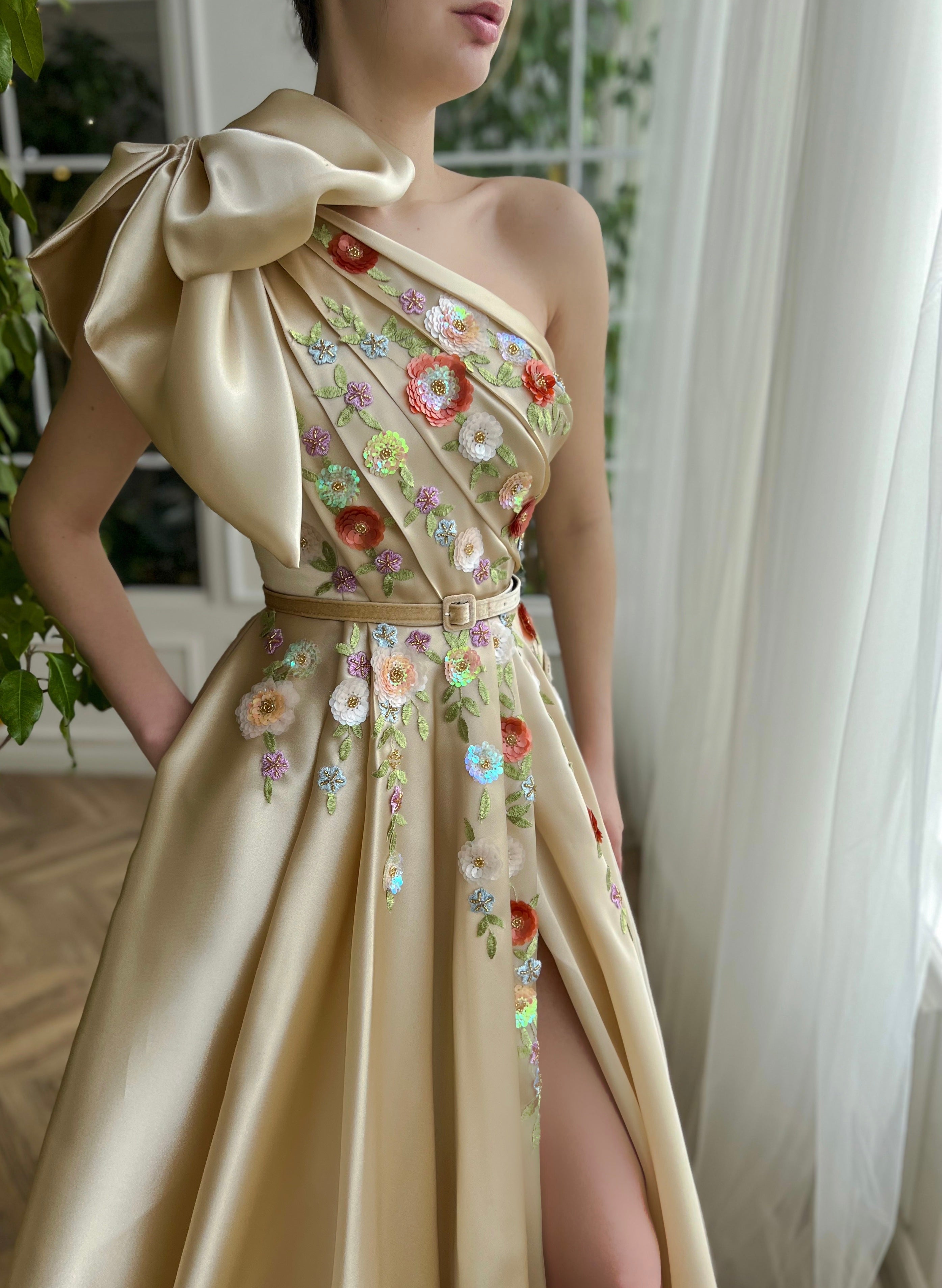 Beige A-Line dress with one shoulder sleeve, belt and embroidery