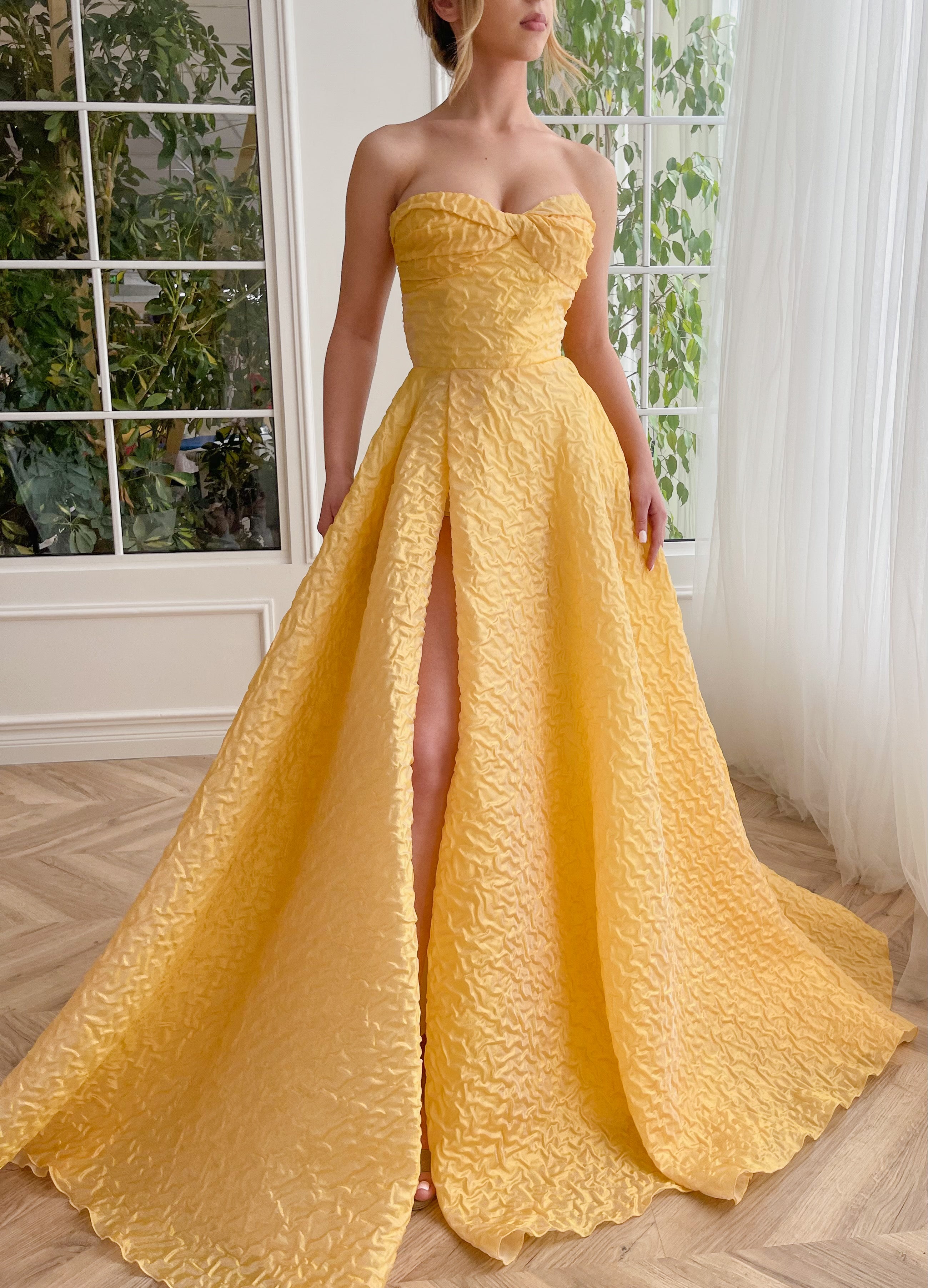 Yellow A-Line dress with slit and no sleeves