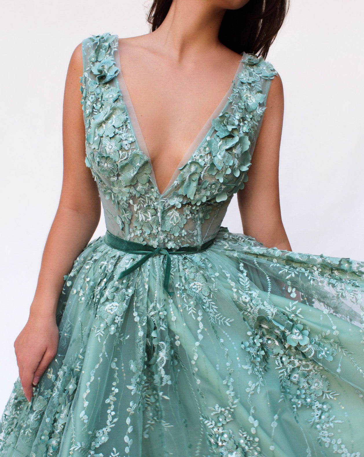 Green A-Line dress with lace, embroidery, v-neck and no sleeves