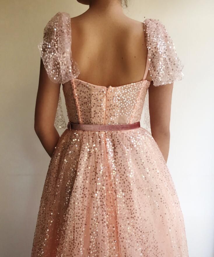 Pink A-Line dress with belt, sequins and short sleeves