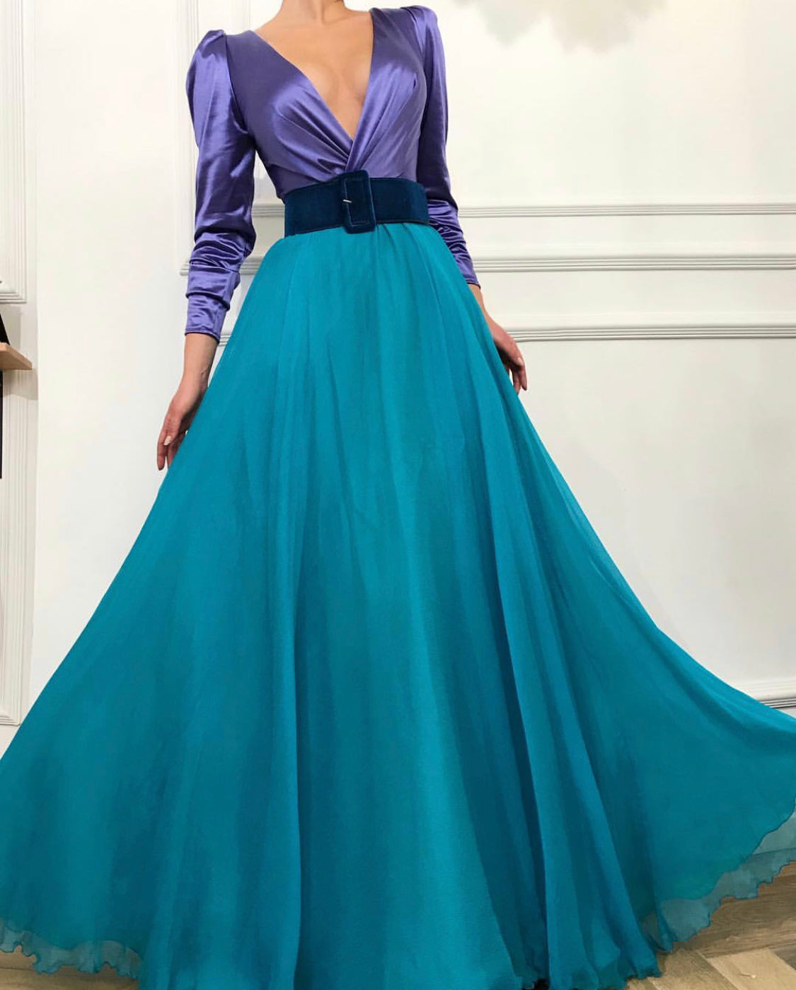 Blue and purple A-Line dress with v-neck, long sleeves and belt