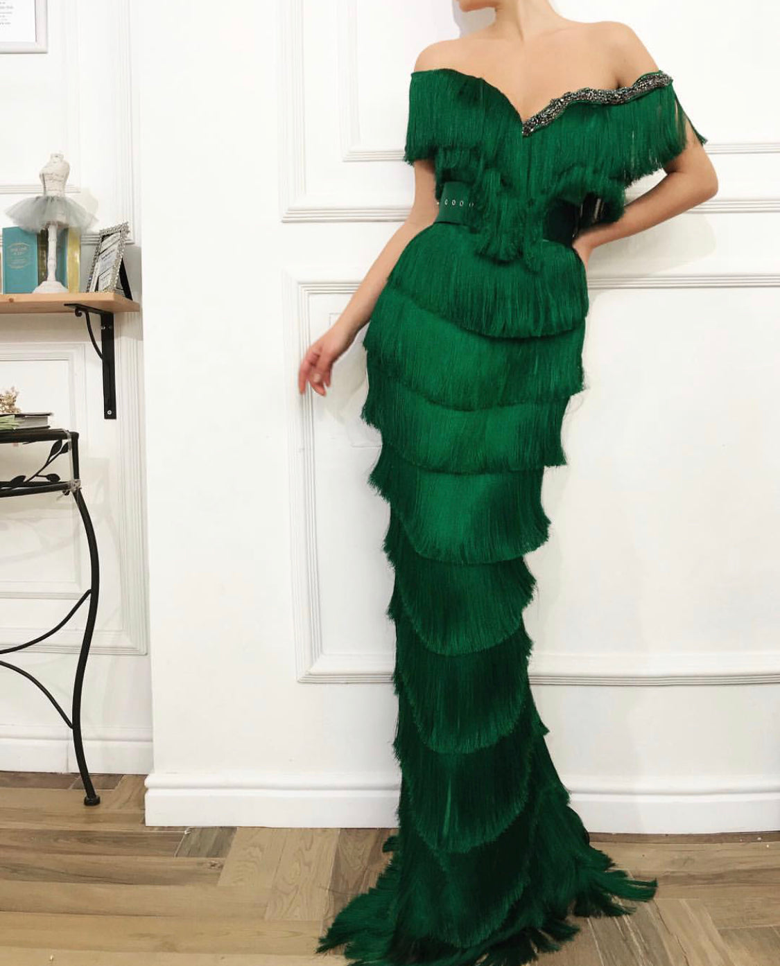 Green fringe mermaid dress with embroidery, off the shoulder sleeves and belt