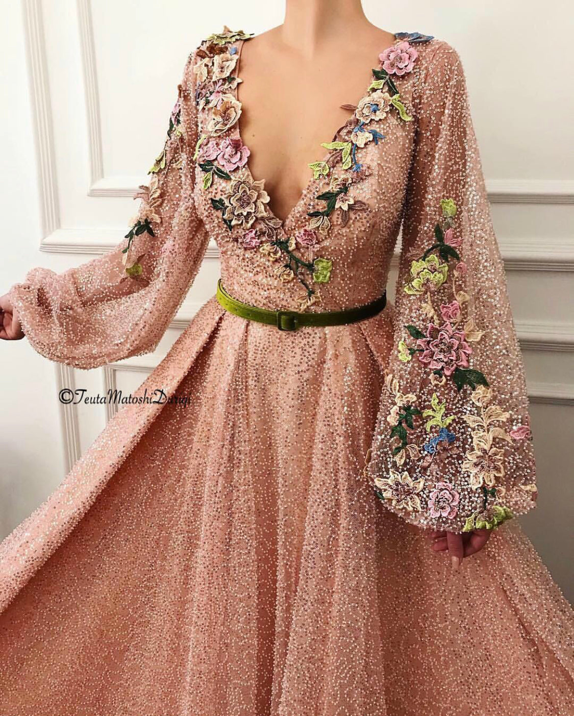 Pink A-Line dress with long sleeves, v-neck, belt and embroidery