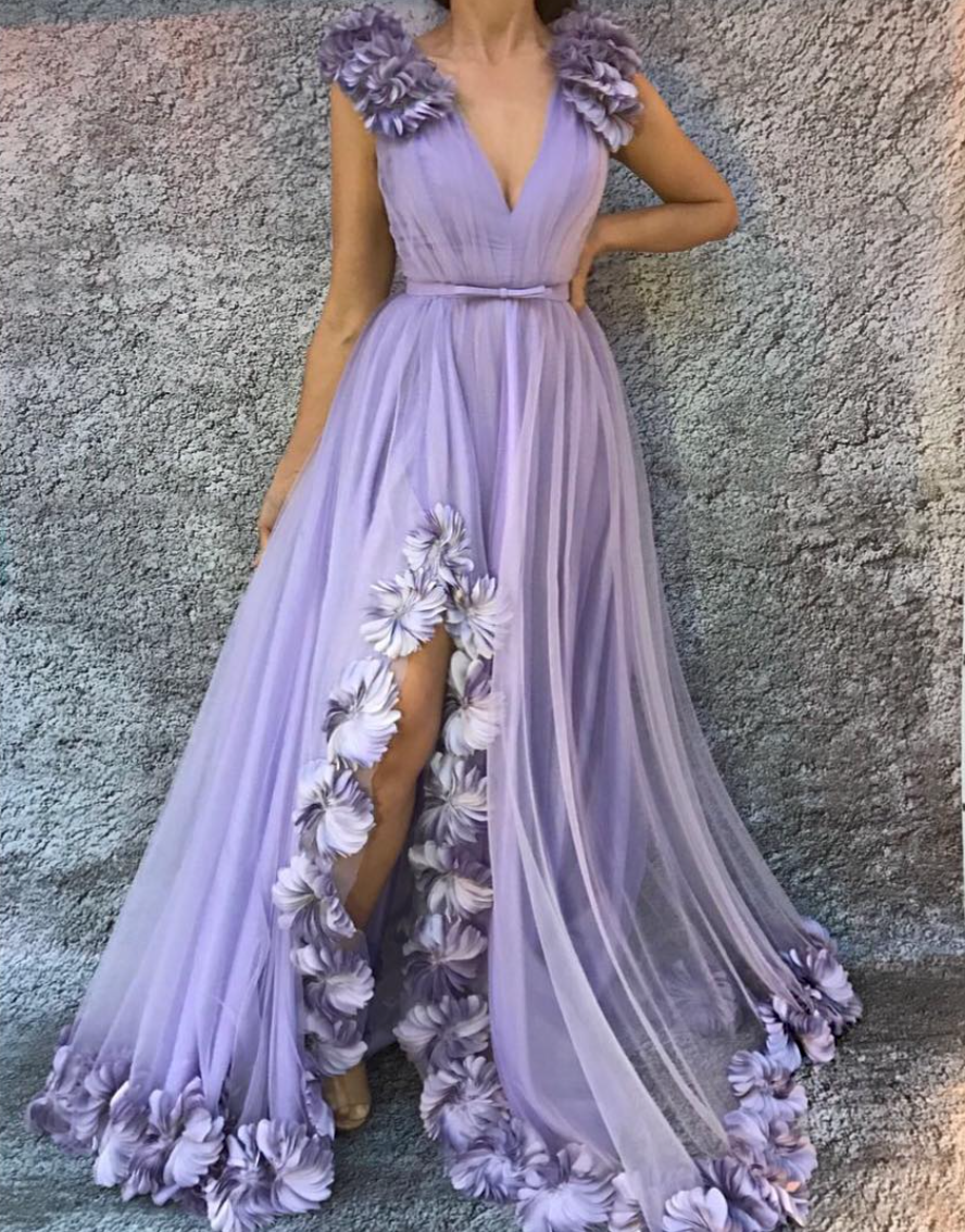 Purple A-Line dress with no sleeves, embroidery and v-neck