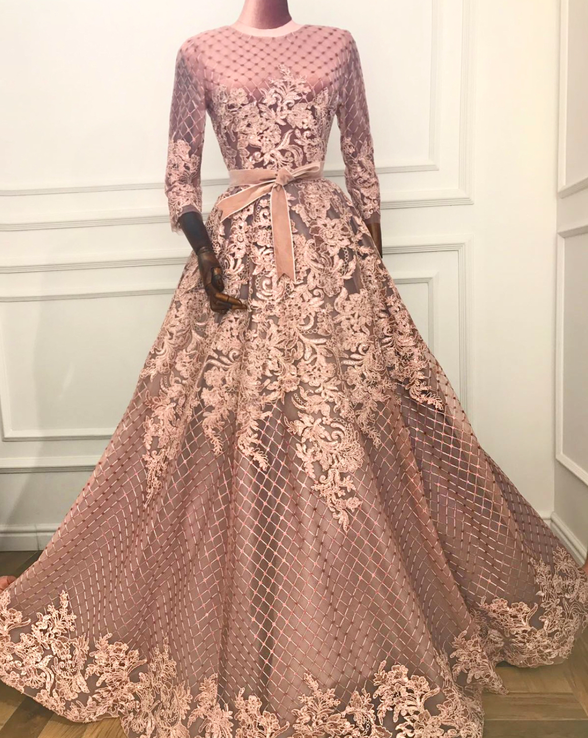 Pink A-Line dress with long sleeves, embroidery and lace