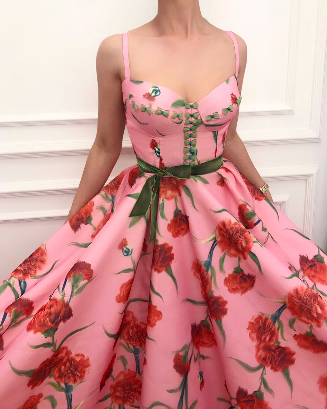 Pink A-Line dress with spaghetti straps, printed flowers and embroidery