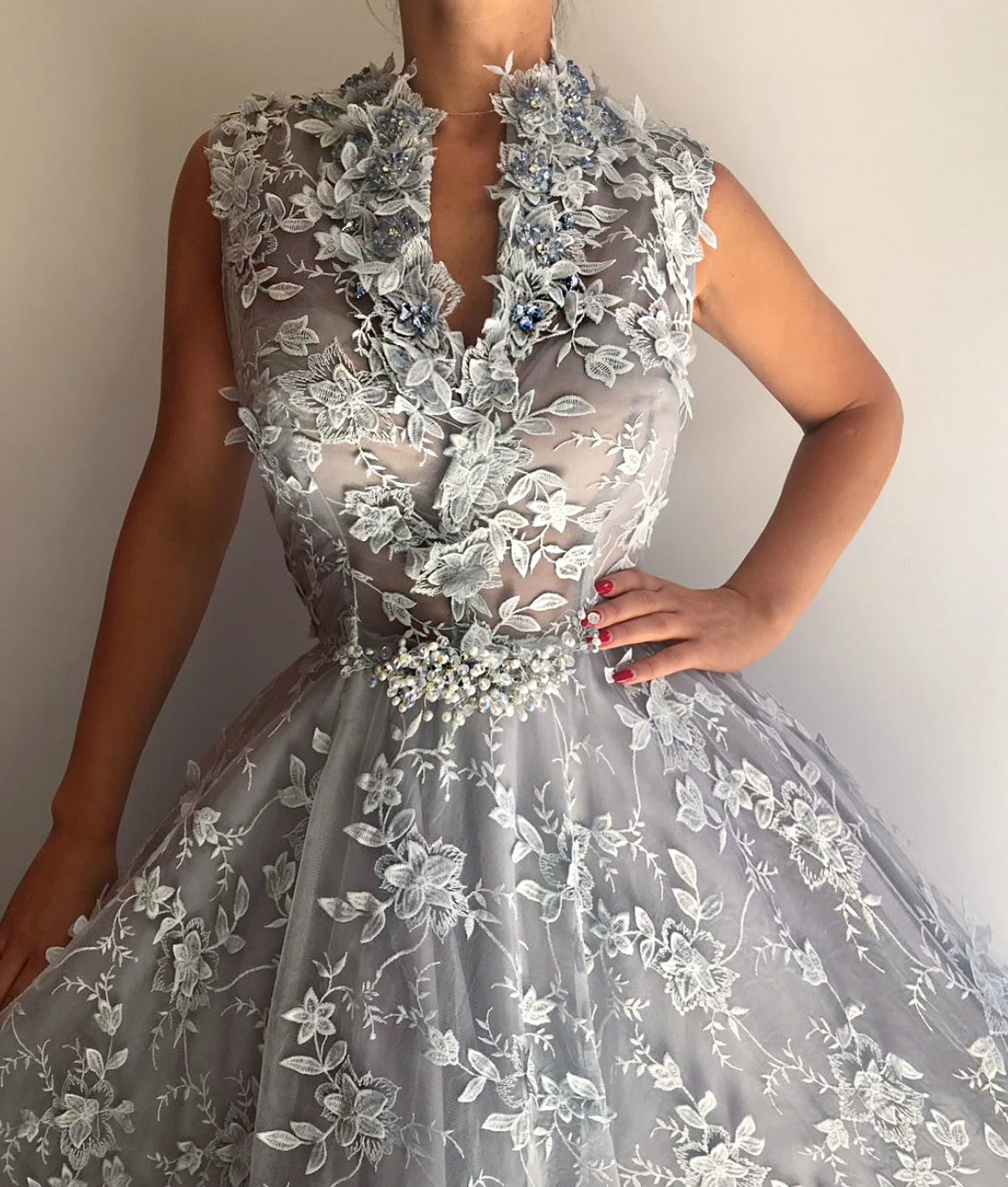 Grey A-Line dress with no sleeves, lace and embroidery