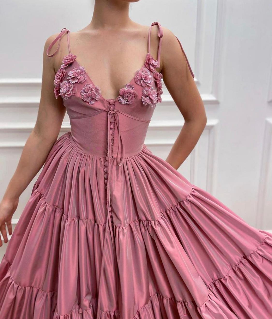 Pink A-Line dress with spaghetti straps and embroidery