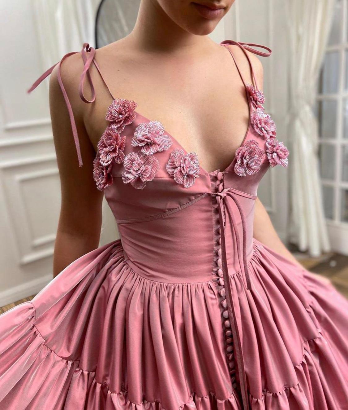Pink A-Line dress with spaghetti straps and embroidery