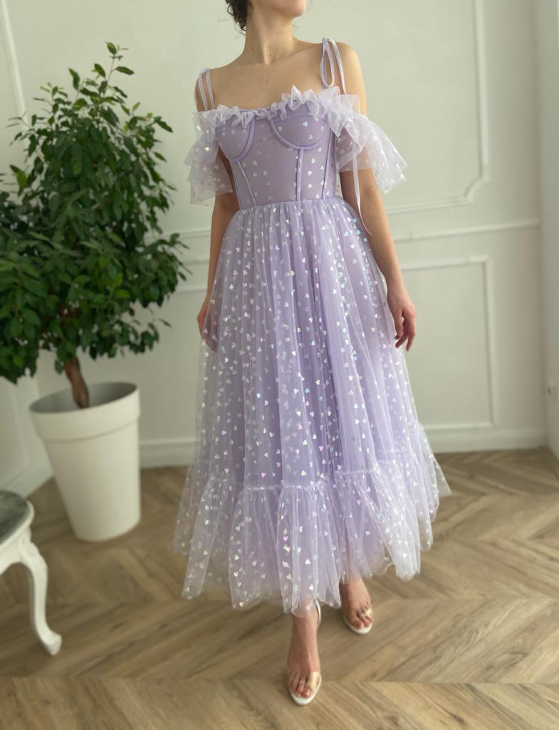 Purple midi dress with hearty fabric, spaghetti straps and off the shoulder sleeves