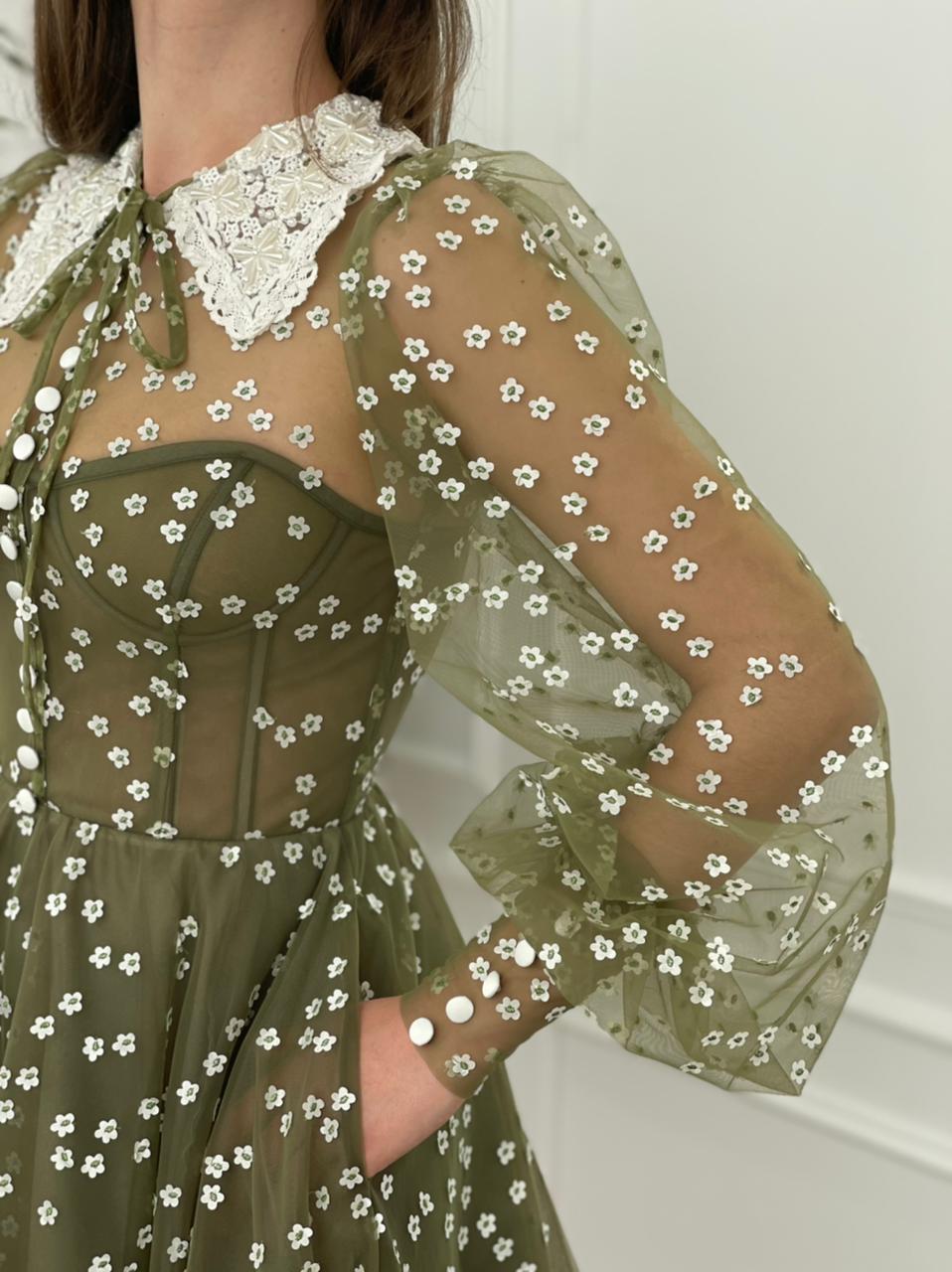 Green A-Line dress with long sleeves and daisies