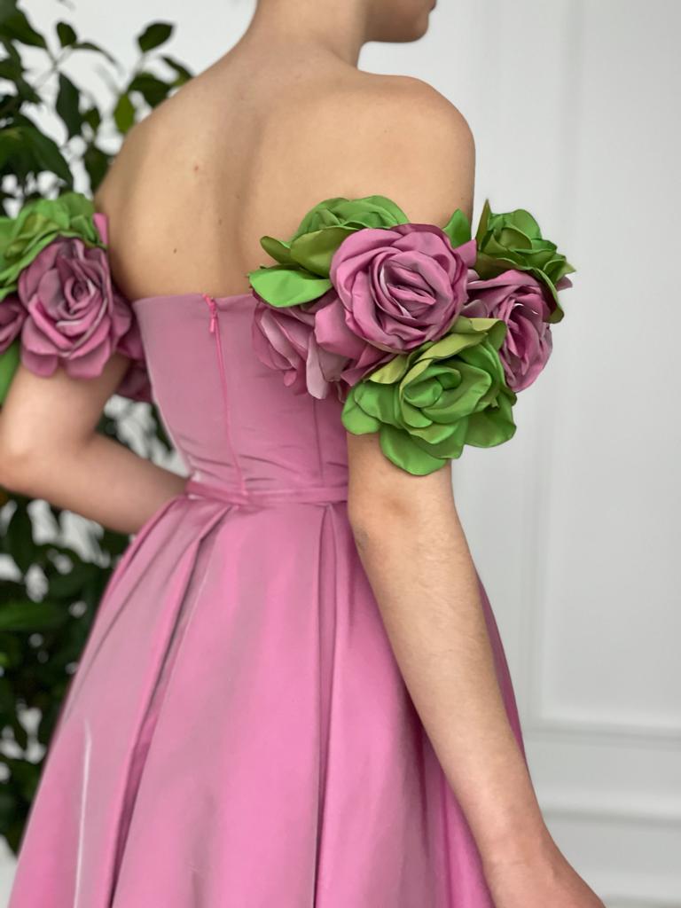 Pink midi dress with off the shoulder sleeves and embroidery