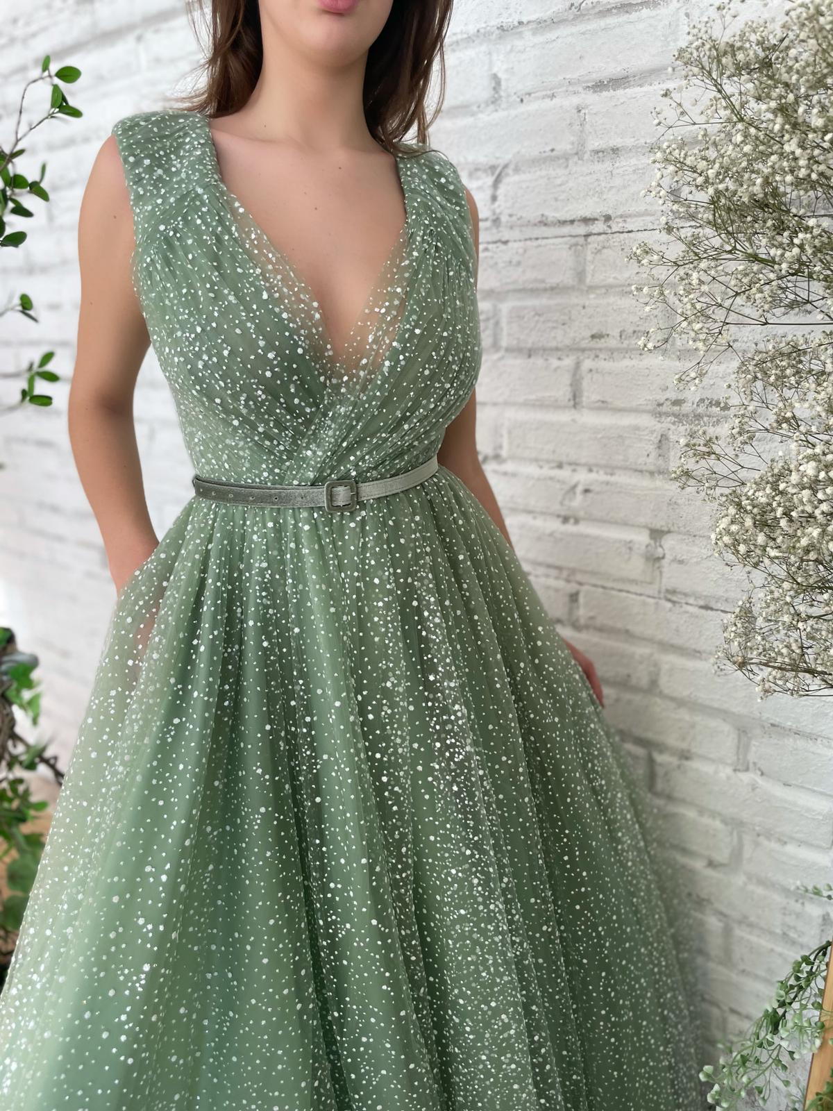 Green A-Line dress with belt, v-neck and no sleeves