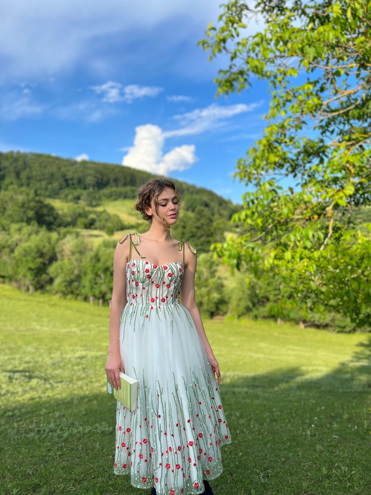 Midi white bridal dress with spaghetti straps and embroidered flowers
