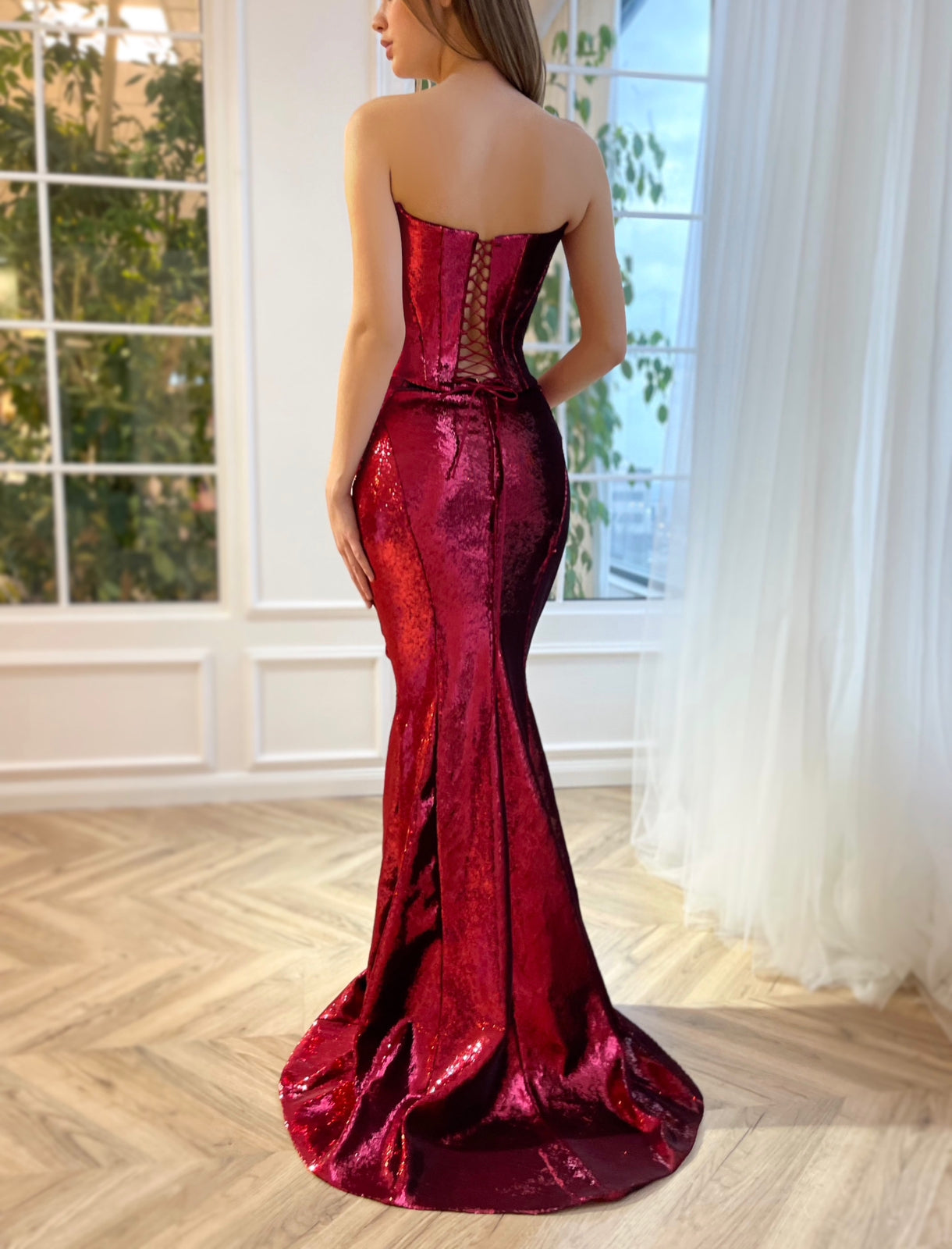 Red mermaid dress with no sleeves