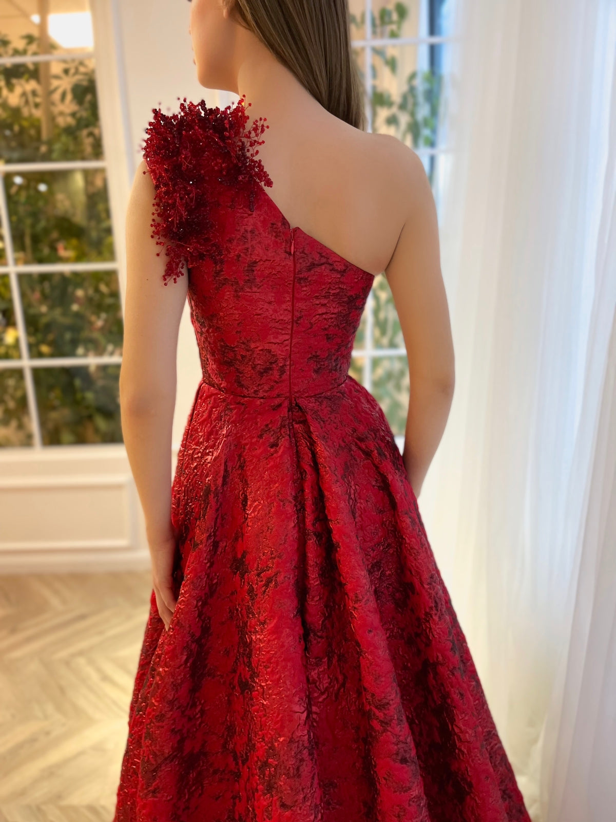 Red A-Line dress with embroidery and one shoulder sleeve