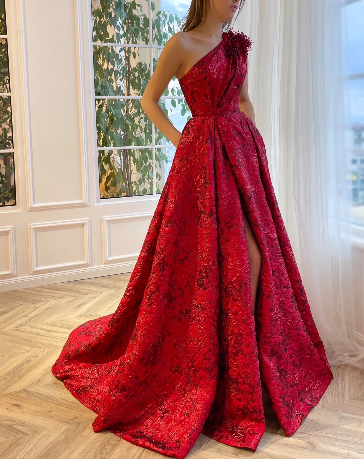 Red A-Line dress with embroidery and one shoulder sleeve