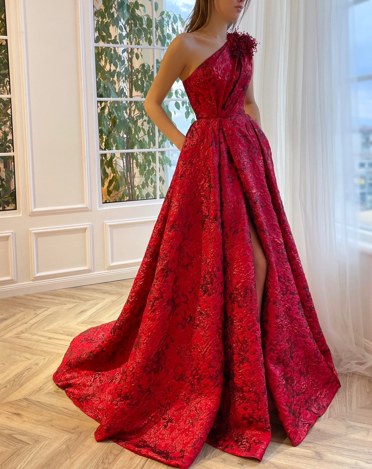 Red A-Line dress with embroidery and one shoulder sleeve