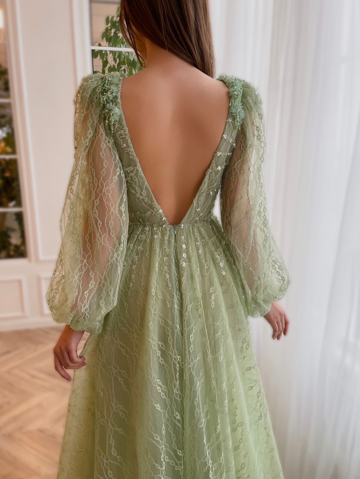 Green A-Line dress with belt, embroidery, v-neck and long sleeves