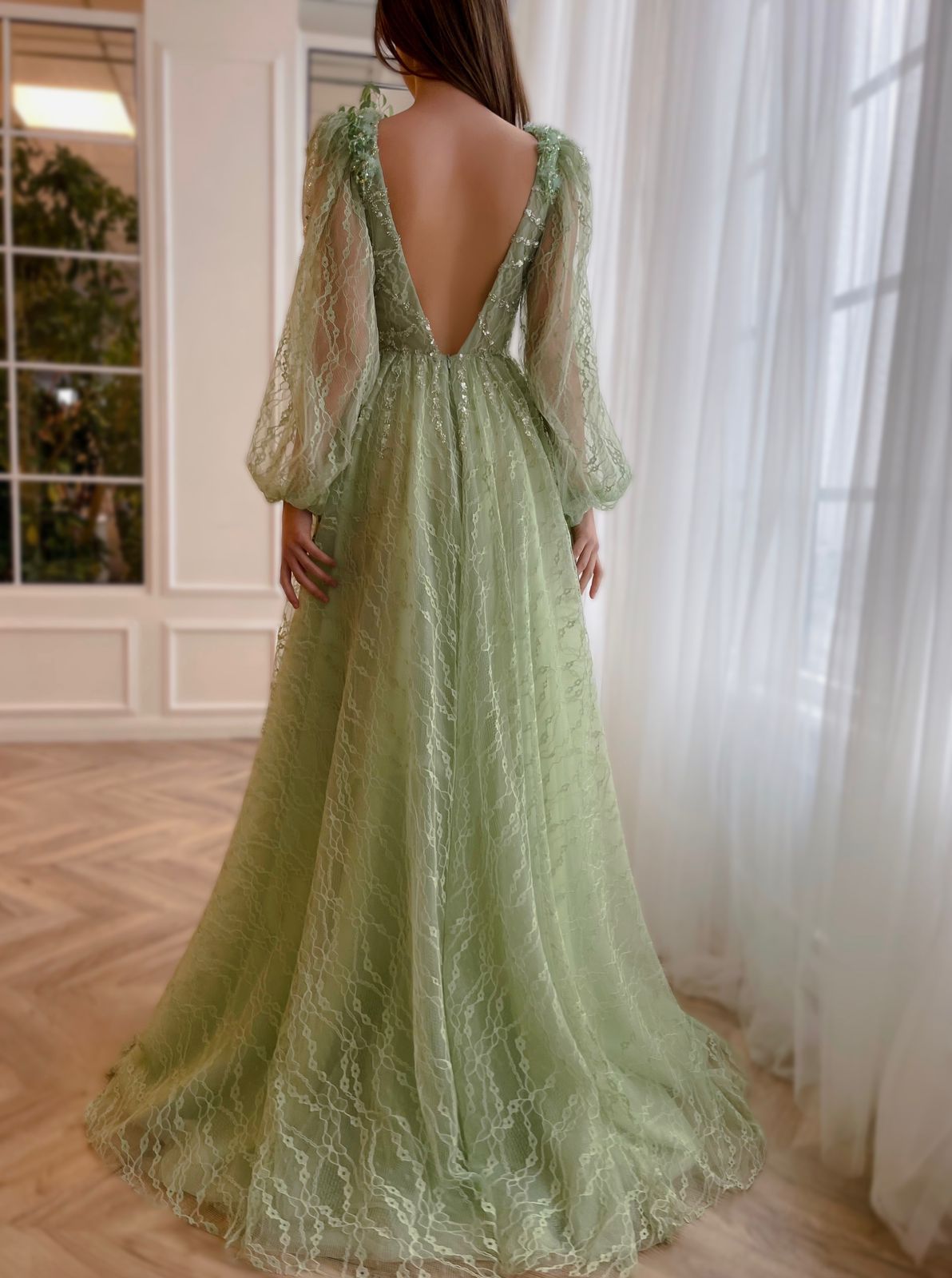 Green A-Line dress with belt, embroidery, v-neck and long sleeves
