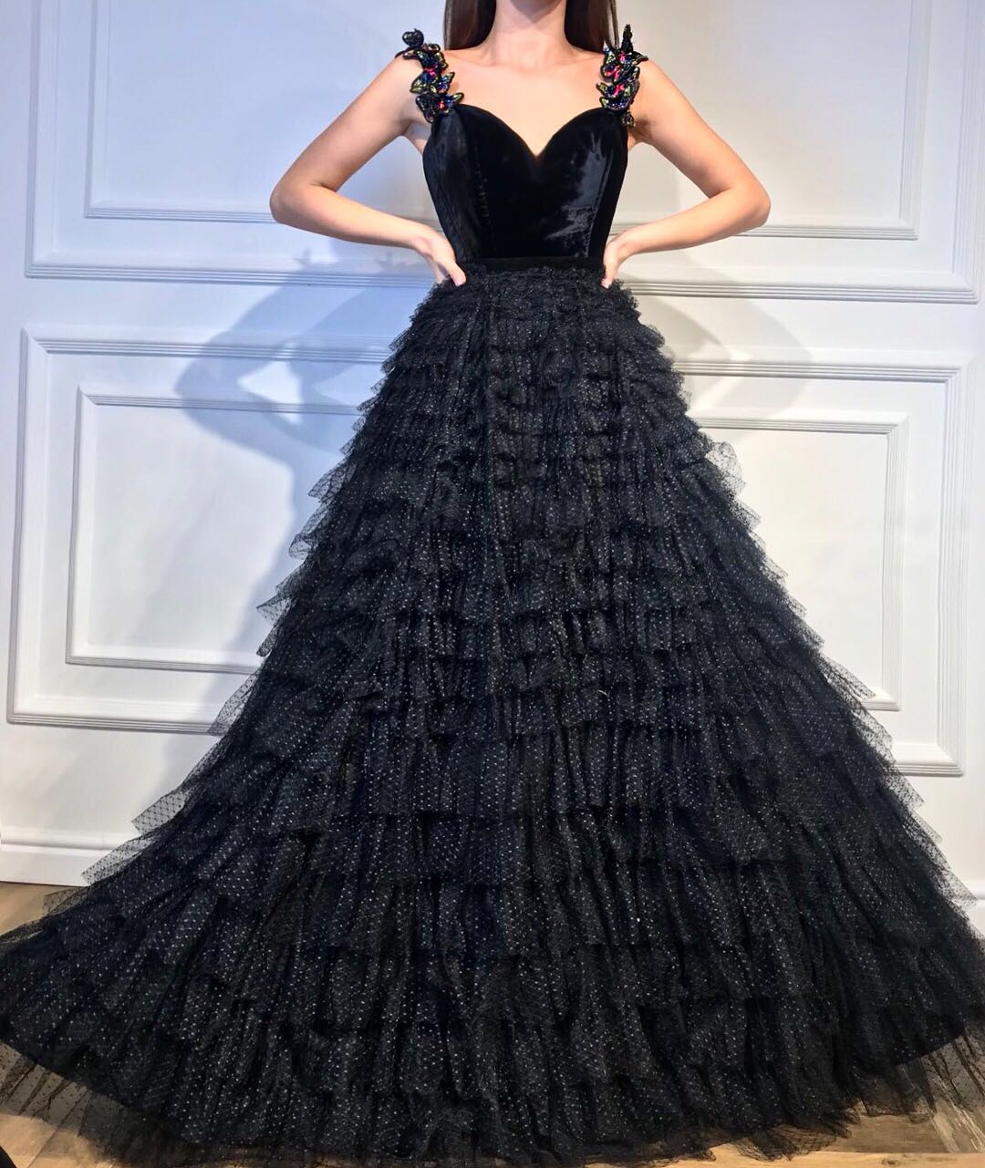2024 Long Black Velvet Prom Dresses Spaghetti Straps V Neck Evening Pa –  MyChicDress