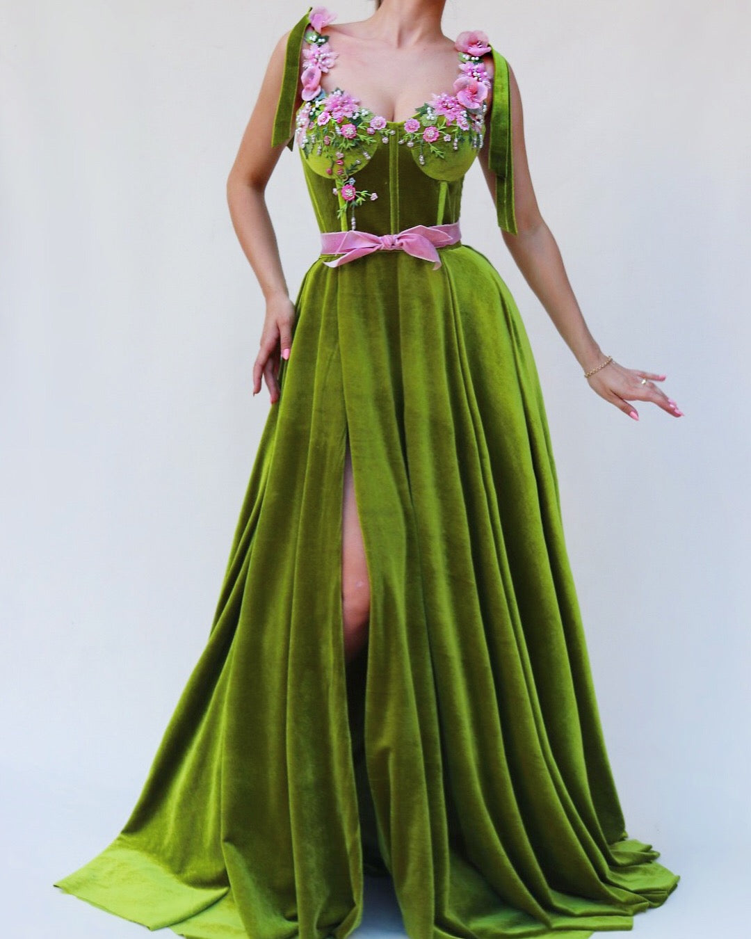 Green A-Line dress with straps and embroidery