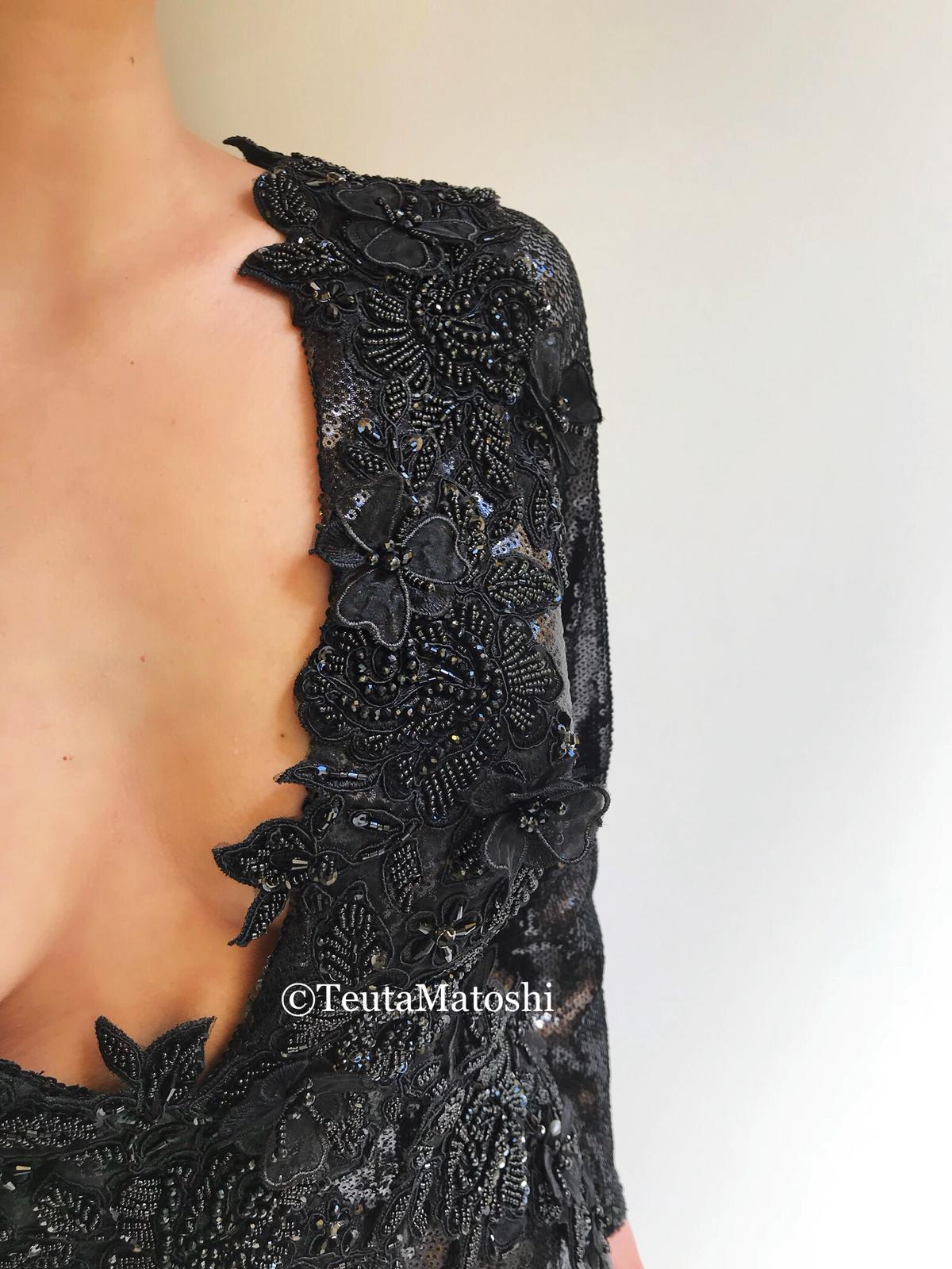 Black mermaid dress with long sleeves, v-neck and embroidery