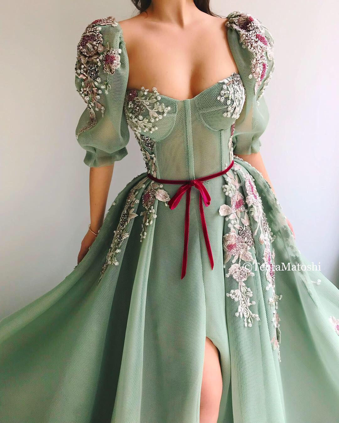 Green A-Line dress with short sleeves and embroidery