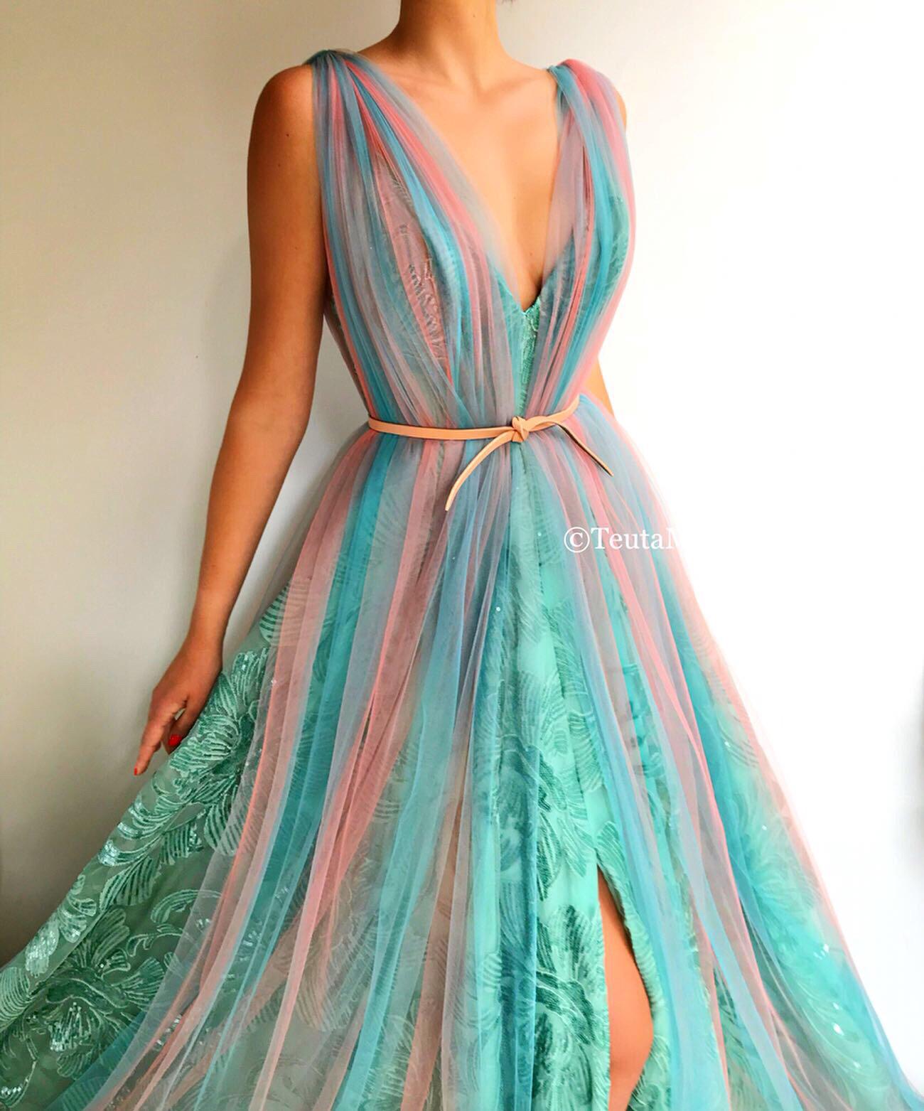 Green A-Line dress with v-neck and no sleeves