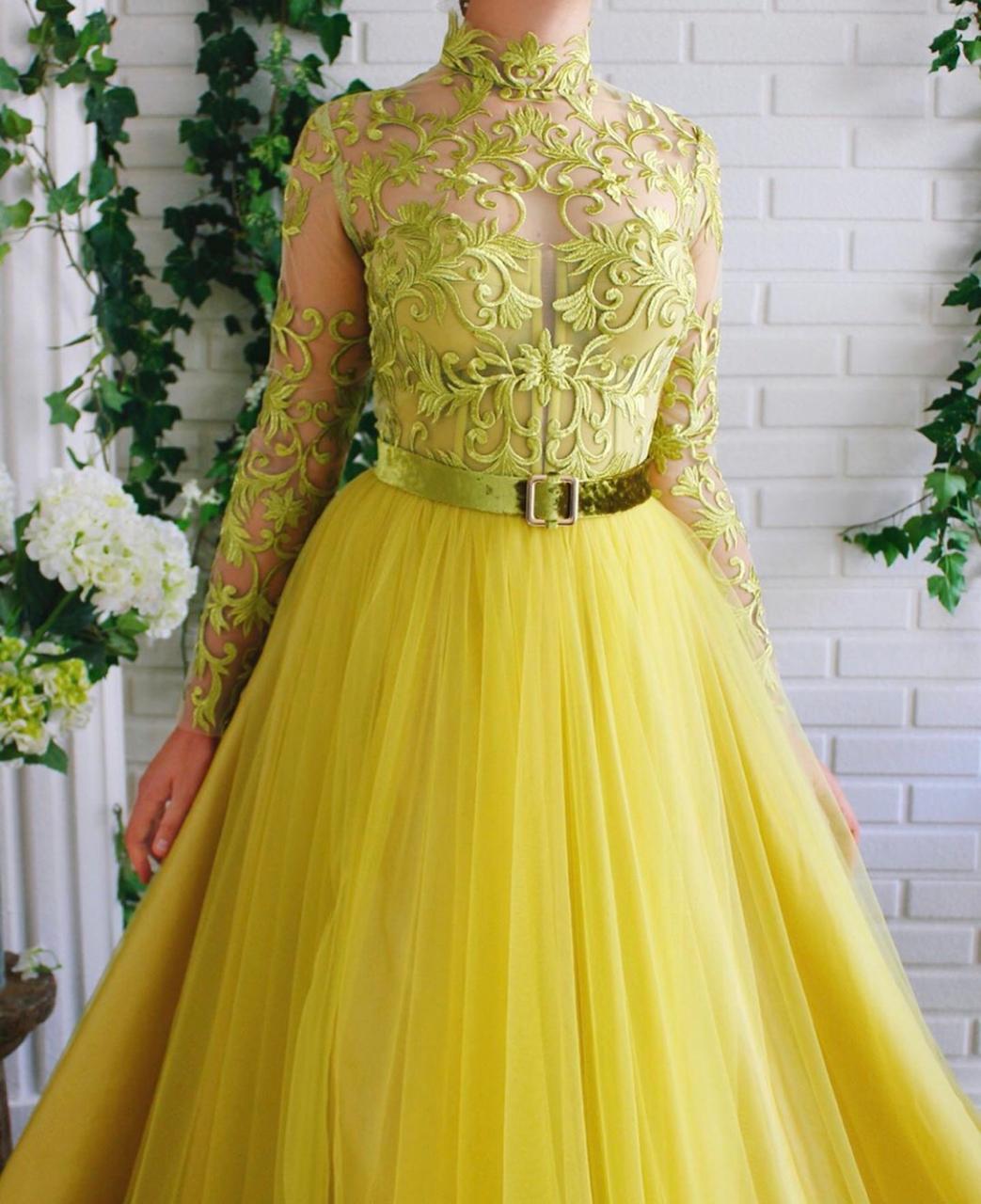 Yellow A-Line dress with belt, embroidery and long sleeves