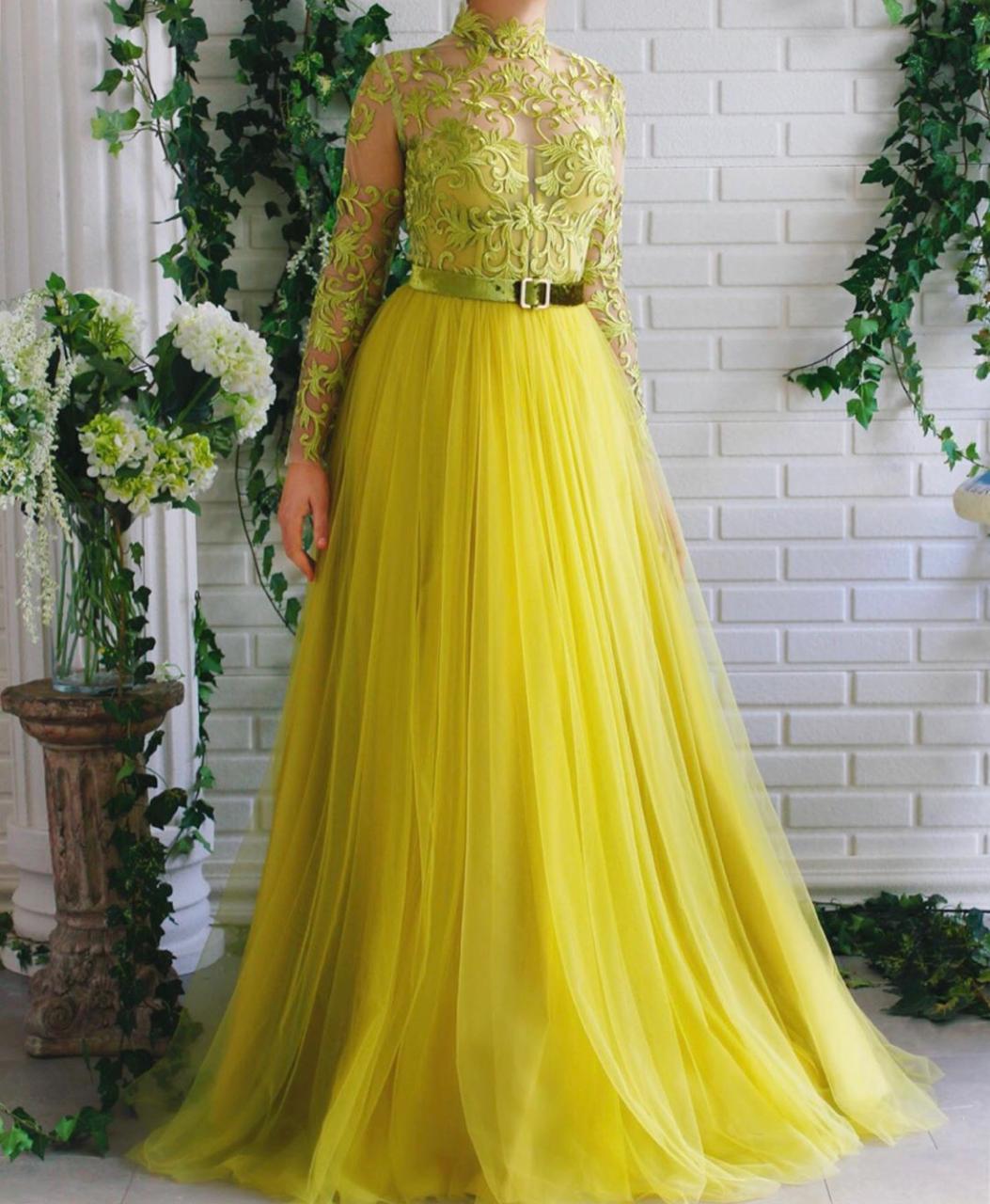 Yellow A-Line dress with belt, embroidery and long sleeves