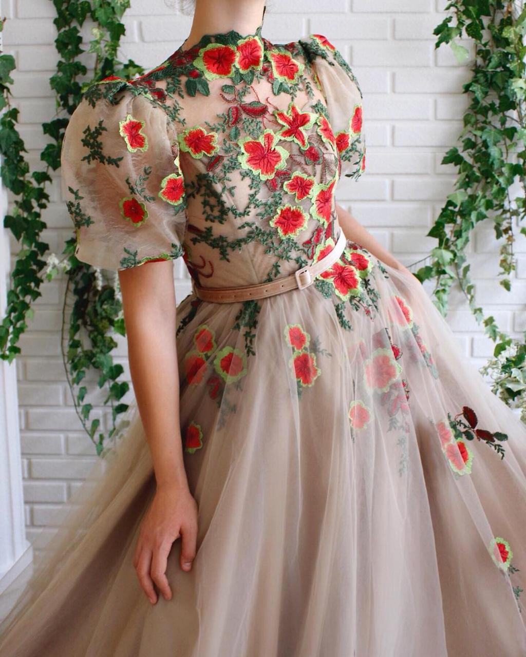 Beige A-Line dress with short sleeves, belt and embroidery