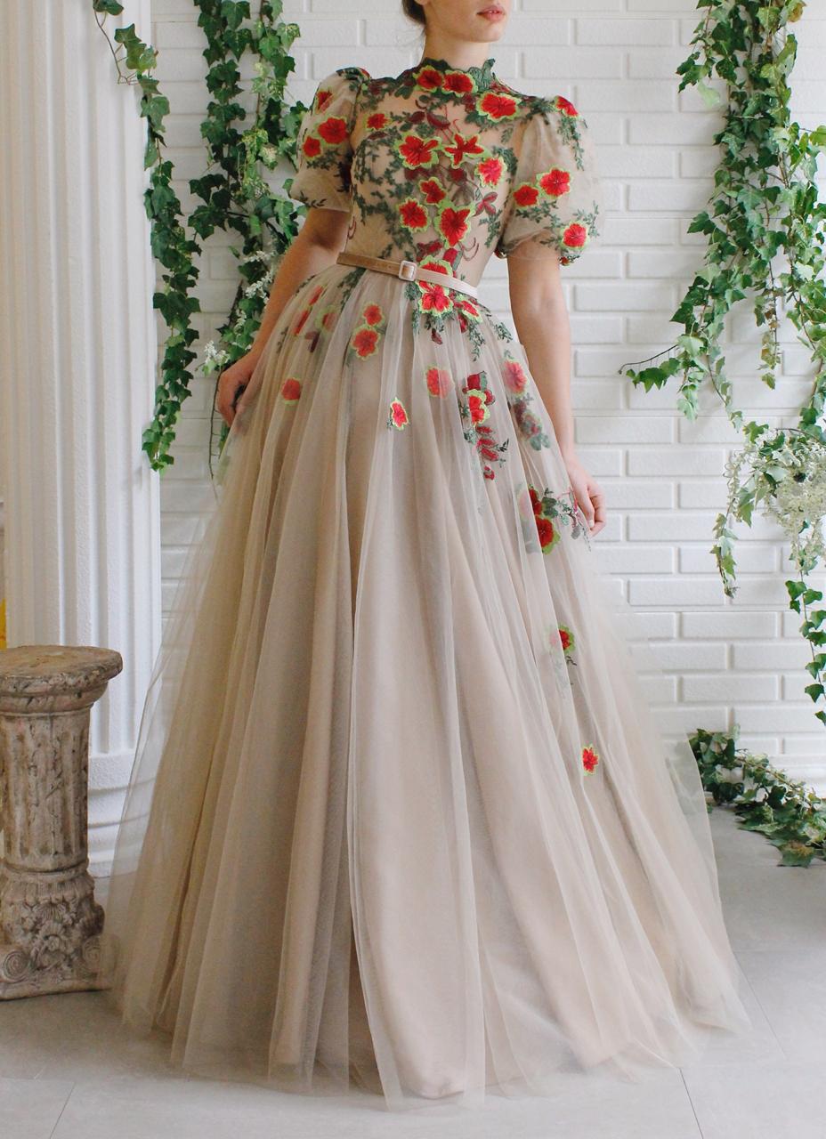 Beige A-Line dress with short sleeves, belt and embroidery