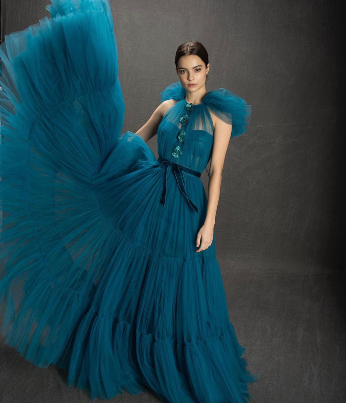 Blue A-Line dress with no sleeves and embroidery 