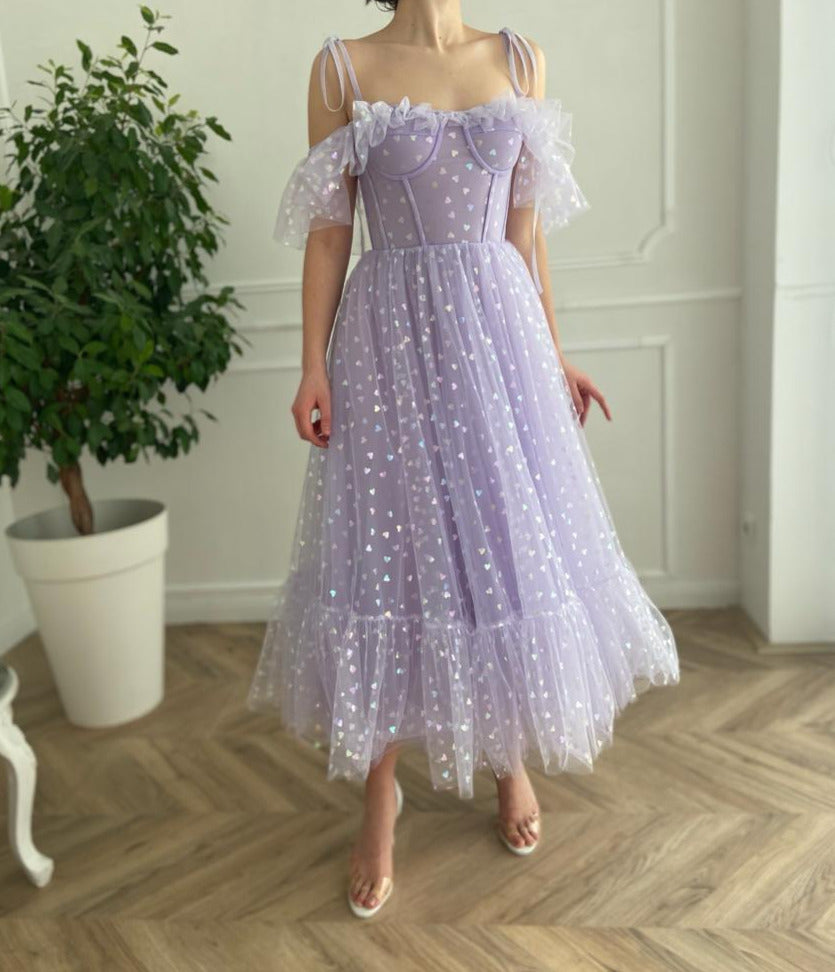 Purple midi dress with hearty fabric, spaghetti straps and off the shoulder sleeves