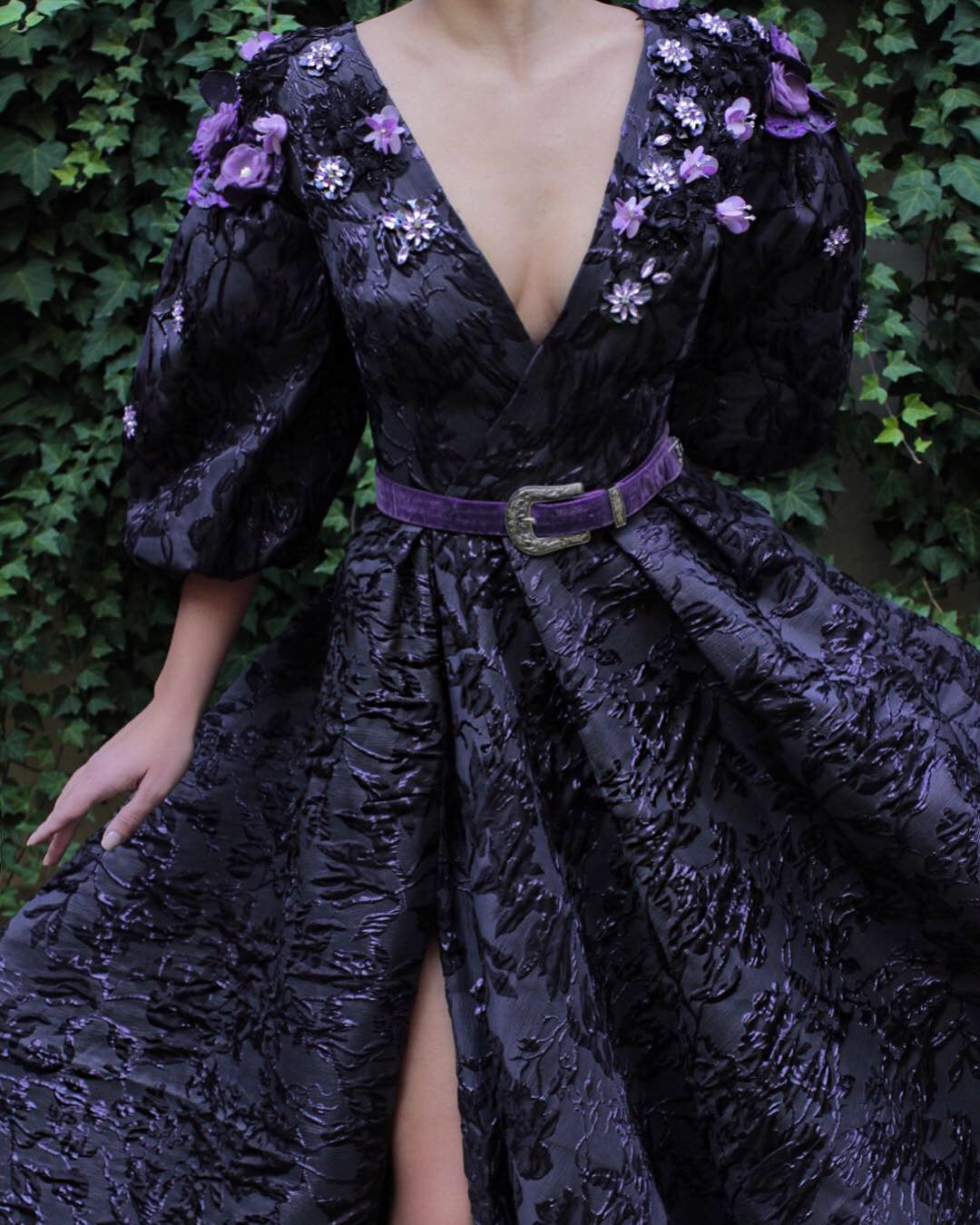 Purple A-Line dress with belt, v-neck, long sleeves and embroidery