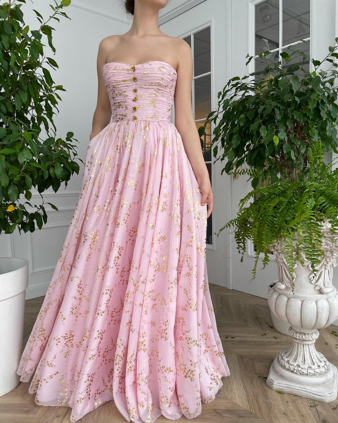 Pink A-Line dress with no sleeves and cape
