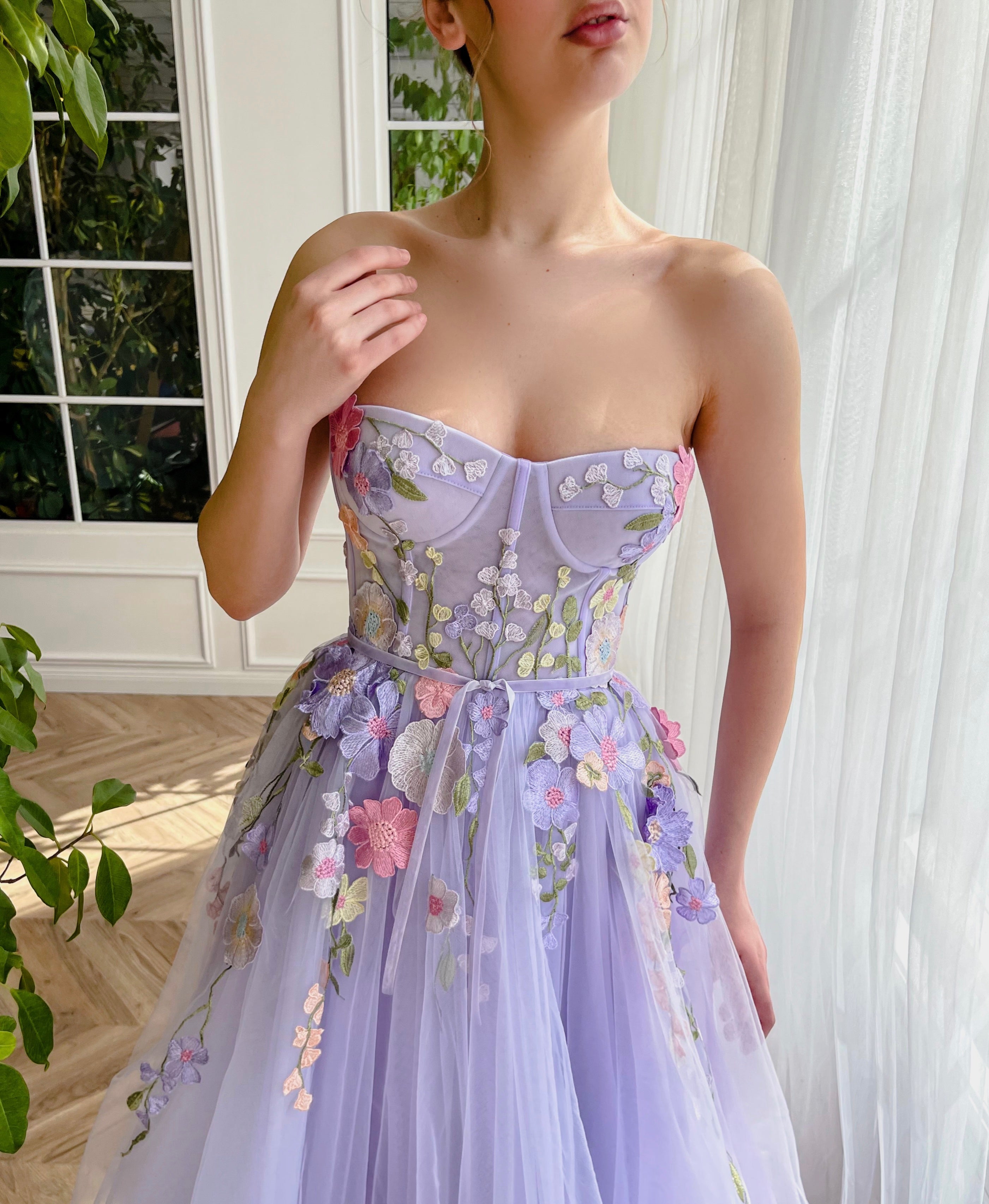 Purple A-Line dress with no sleeves and embroidery